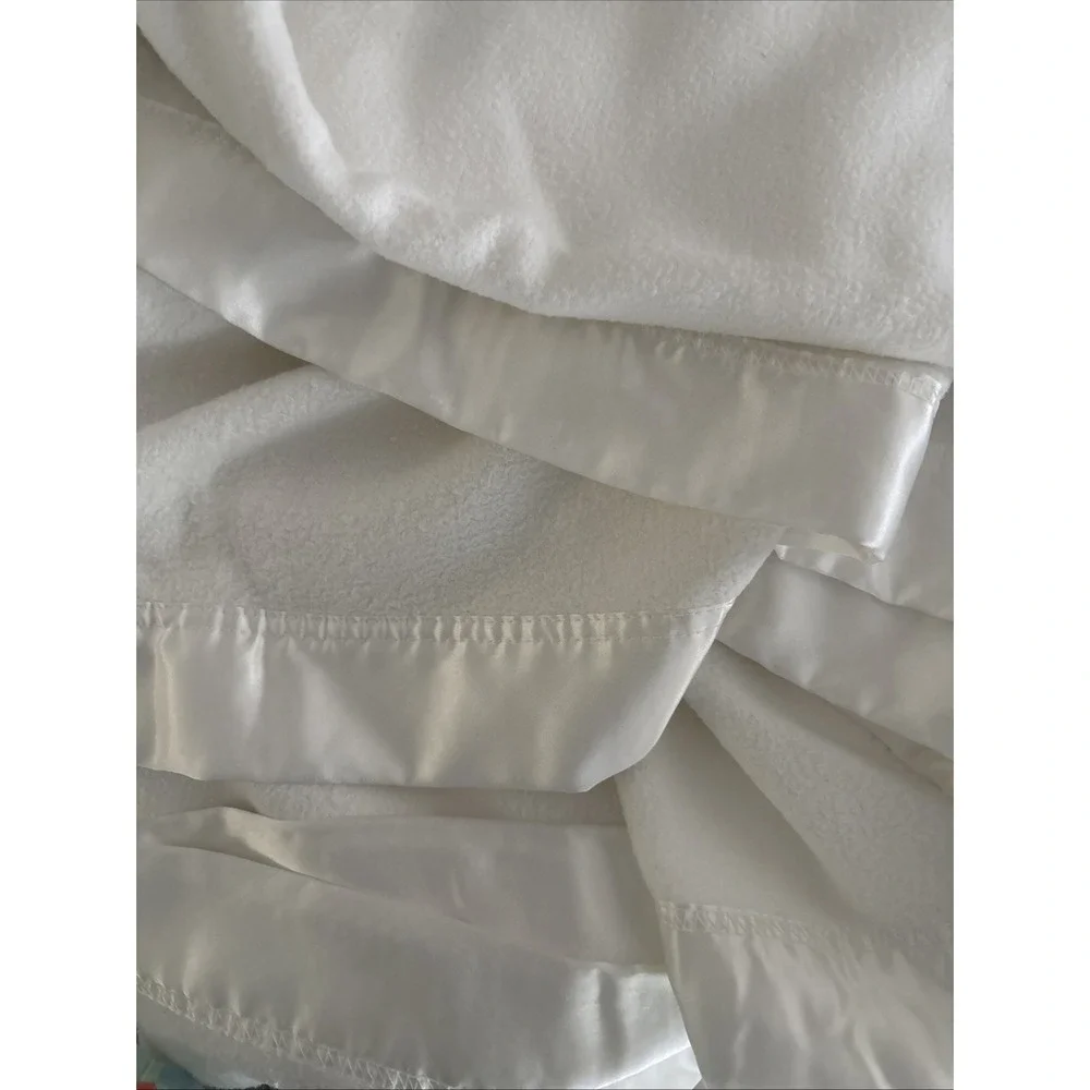 Cozy Earth Queen Bamboo oversize KING  Size Blanket White Natural‎ LOOK - Picture 6 of 11